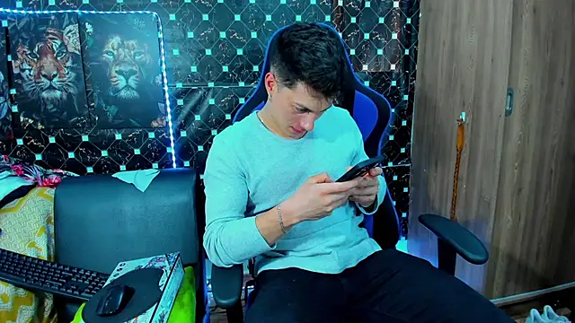 Snapshot of javiersexymann chatting on 10.01.25 javiersexymann online show from 10.01.25