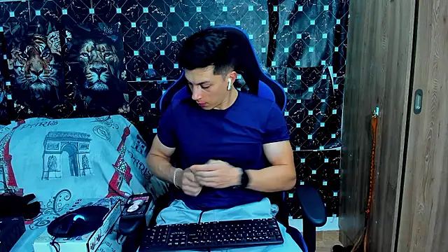 Snapshot of javiersexymann chatting on 02.11.26 javiersexymann online show from 02.11.26