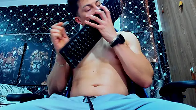 Snapshot of javiersexymann chatting on 02.18.26 javiersexymann online show from 02.18.26