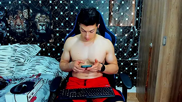 Snapshot of javiersexymann chatting on 02.19.26 javiersexymann online show from 02.19.26