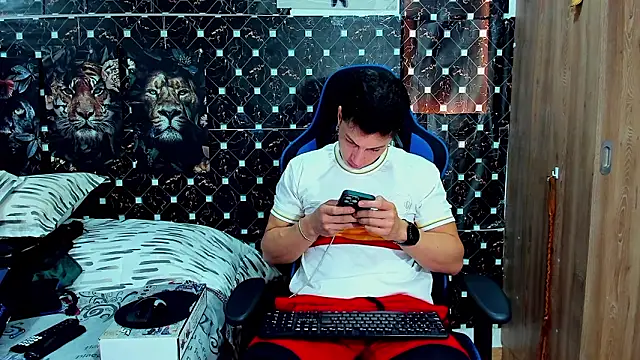 Snapshot of javiersexymann chatting on 02.20.26 javiersexymann online show from 02.20.26