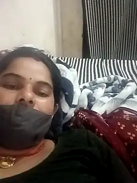 JULEE-740 online show from 10.24.25