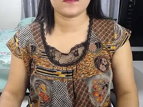 Snapshot of Ridiha_Pari chatting on 11.17.25 Ridiha Pari online show from 11.17.25