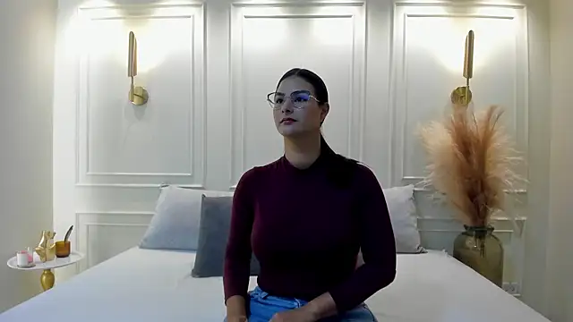 gabysanta  online show from 10.16.25