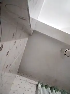 Snapshot of khhlmn chatting on 10.15.25 khhlmn online show from 10.15.25