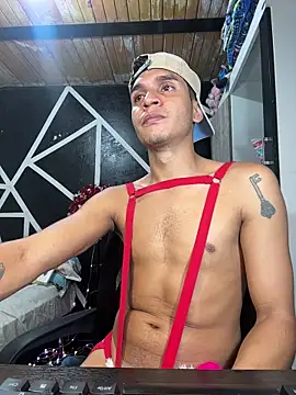 Snapshot of Angel_latinboy chatting on 12.19.25 Angel latinboy online show from 12.19.25