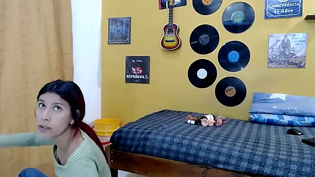 skinnyverus18 online show from 03.13.26