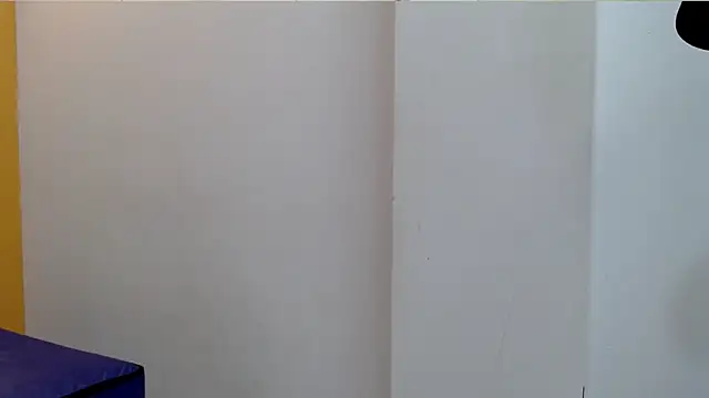 skinnyverus18 online show from 04.15.26