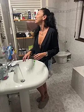 Snapshot of eddivad6974 chatting on 09.19.25 eddivad6974 online show from 09.19.25