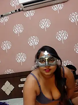 Snapshot of sana_khan666 chatting on 10.18.25 sana khan666 online show from 10.18.25