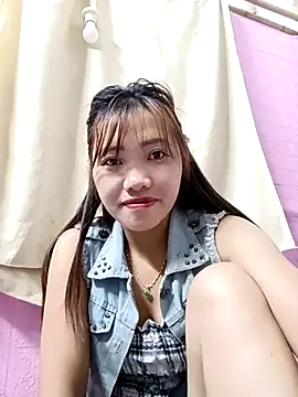 Snapshot of adbosa_00 chatting on 09.28.25 adbosa 00 online show from 09.28.25