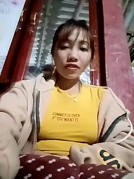 Snapshot of adbosa_00 chatting on 10.25.25 adbosa 00 online show from 10.25.25