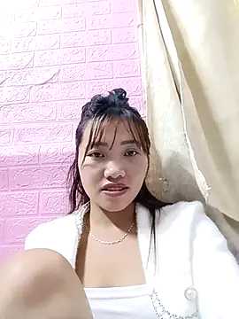 Snapshot of adbosa_00 chatting on 10.27.25 adbosa 00 online show from 10.27.25