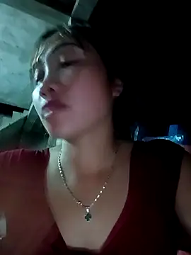 Snapshot of adbosa_00 chatting on 10.31.25 adbosa 00 online show from 10.31.25