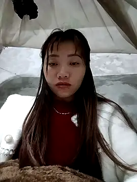 Snapshot of adbosa_00 chatting on 11.18.25 adbosa 00 online show from 11.18.25