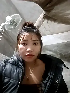 Snapshot of adbosa_00 chatting on 11.25.25 adbosa 00 online show from 11.25.25