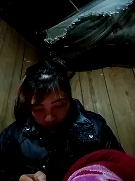 Snapshot of adbosa_00 chatting on 11.28.25 adbosa 00 online show from 11.28.25