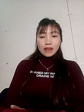 Snapshot of adbosa_00 chatting on 12.15.25 adbosa 00 online show from 12.15.25