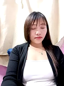 Snapshot of adbosa_00 chatting on 12.15.25 adbosa 00 online show from 12.15.25