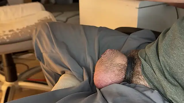 hornysmallcockgermany online show from 11.05.25