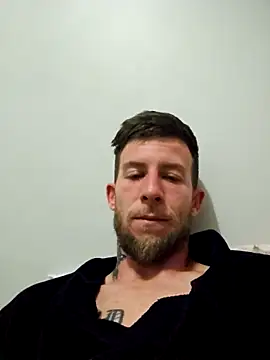 Snapshot of Couplesplay1 chatting on 10.01.25 Couplesplay1 online show from 10.01.25