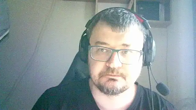 Snapshot of SirAbuser chatting on 06.19.26 SirAbuser online show from 06.19.26