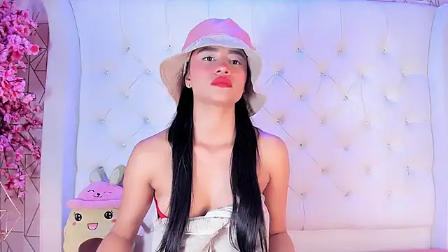 AngeliqueRouse online show from 11.21.25