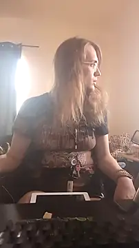 Snapshot of BlondeyMiyMiy chatting on 09.08.25 BlondeyMiyMiy online show from 09.08.25