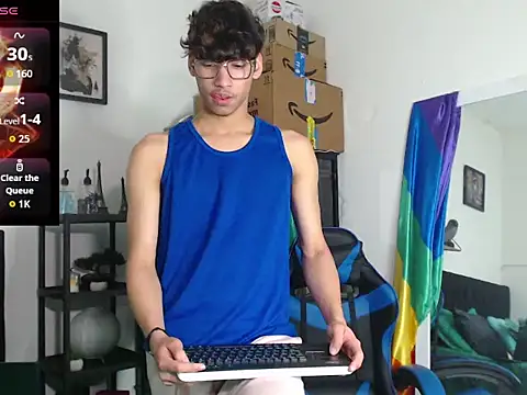 Snapshot of Gael_Jones chatting on 09.13.25 Gael Jones online show from 09.13.25