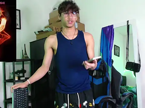 Snapshot of Gael_Jones chatting on 09.17.25 Gael Jones online show from 09.17.25