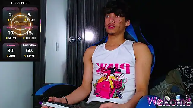 Snapshot of Gael_Jones chatting on 12.16.25 Gael Jones online show from 12.16.25