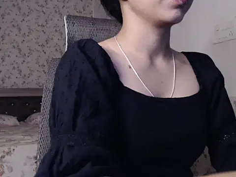 Snapshot of snow_white123 chatting on 10.24.25 snow white123 online show from 10.24.25