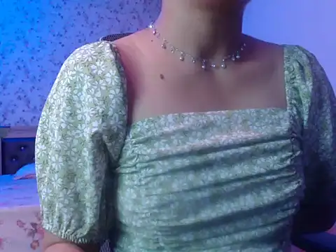 Snapshot of snow_white123 chatting on 11.06.25 snow white123 online show from 11.06.25