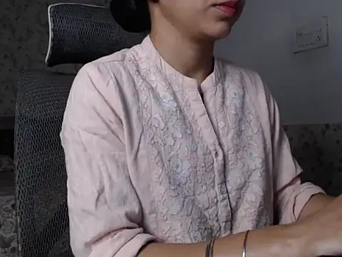 Snapshot of snow_white123 chatting on 12.14.25 snow white123 online show from 12.14.25