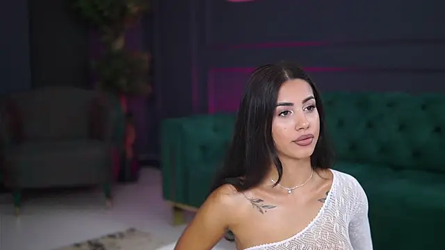 Snapshot of SiennaRuh chatting on 09.18.25 SiennaRuh online show from 09.18.25