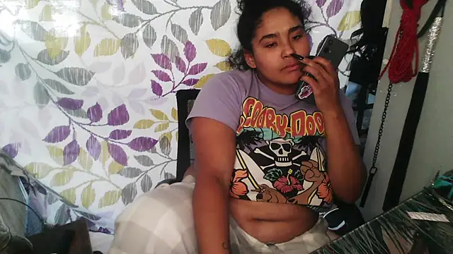 Mommybubbles2 online show from 10.23.25