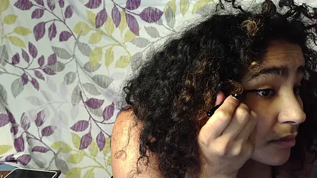 Mommybubbles2 online show from 12.04.25