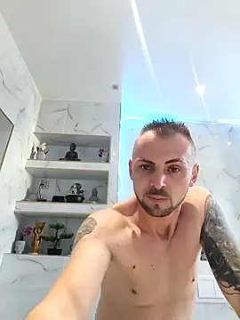 papichulo0099 online show from 11.15.25