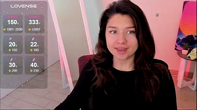 Snapshot of Sandra_Curly chatting on 10.26.25 Sandra Curly online show from 10.26.25