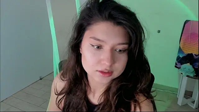 Snapshot of Sandra_Curly chatting on 12.03.25 Sandra Curly online show from 12.03.25