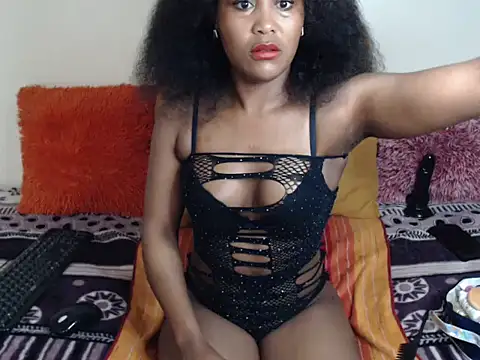 Snapshot of SexySlique chatting on 10.20.25 SexySlique online show from 10.20.25