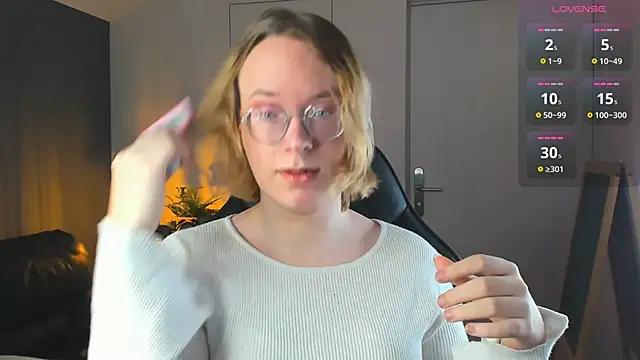 Amanda Butlerr online show from 11.06.25