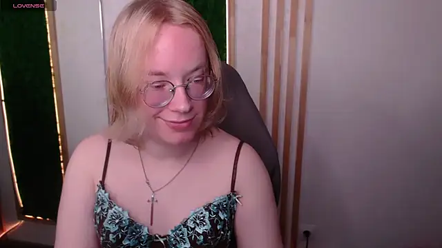 Amanda Butlerr online show from 06.10.26