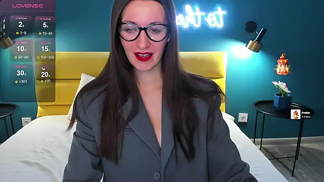 Joan Nelson online show from 02.03.26