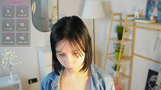 SuzanneHowse online show from 11.02.25