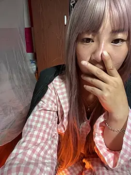 AAANINE22 online show from 10.04.25