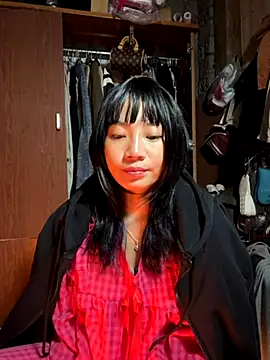 AAANINE22 online show from 10.19.25