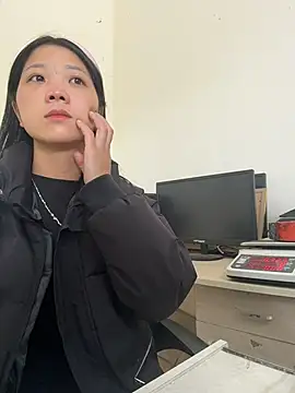 thaoyeuuu online show from 10.27.25