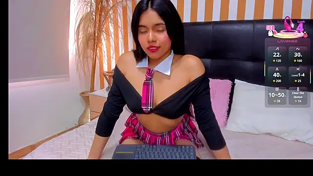 LunaToledo online show from 11.20.25