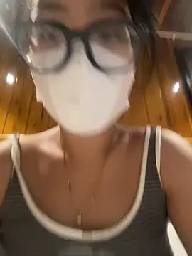 Snapshot of bunny_b4nny chatting on 09.19.25 bunny b4nny online show from 09.19.25